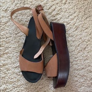 Pour la victoire sandals 39